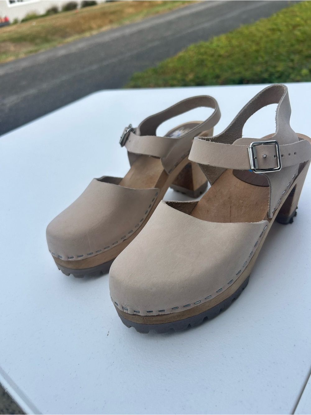 MIA Beige Leather Clog Heels with Wood Platform and Buckle - Picture 5 of 10